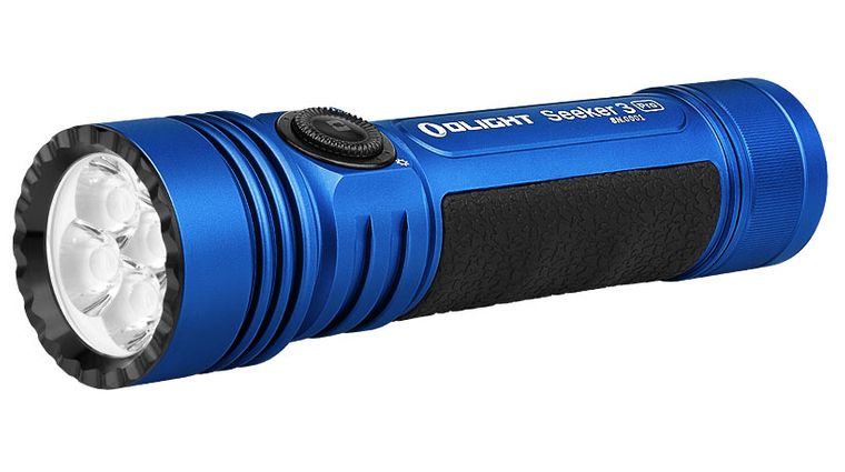 Olight Seeker 3 Pro Limited Edition MCC Rechargeable High Performance LED  Flashlight, Blue, 4200 Max Lumens - KnifeCenter - SEEKER-3-PRO-BLU -  Discontinued