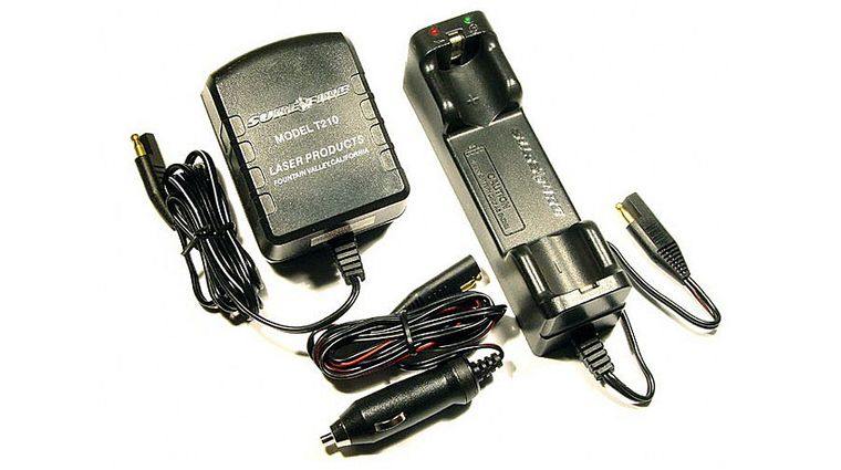 SureFire Rapid AC/DC Charger - Does B90 Battery for 8AX, 8NX, 9AN