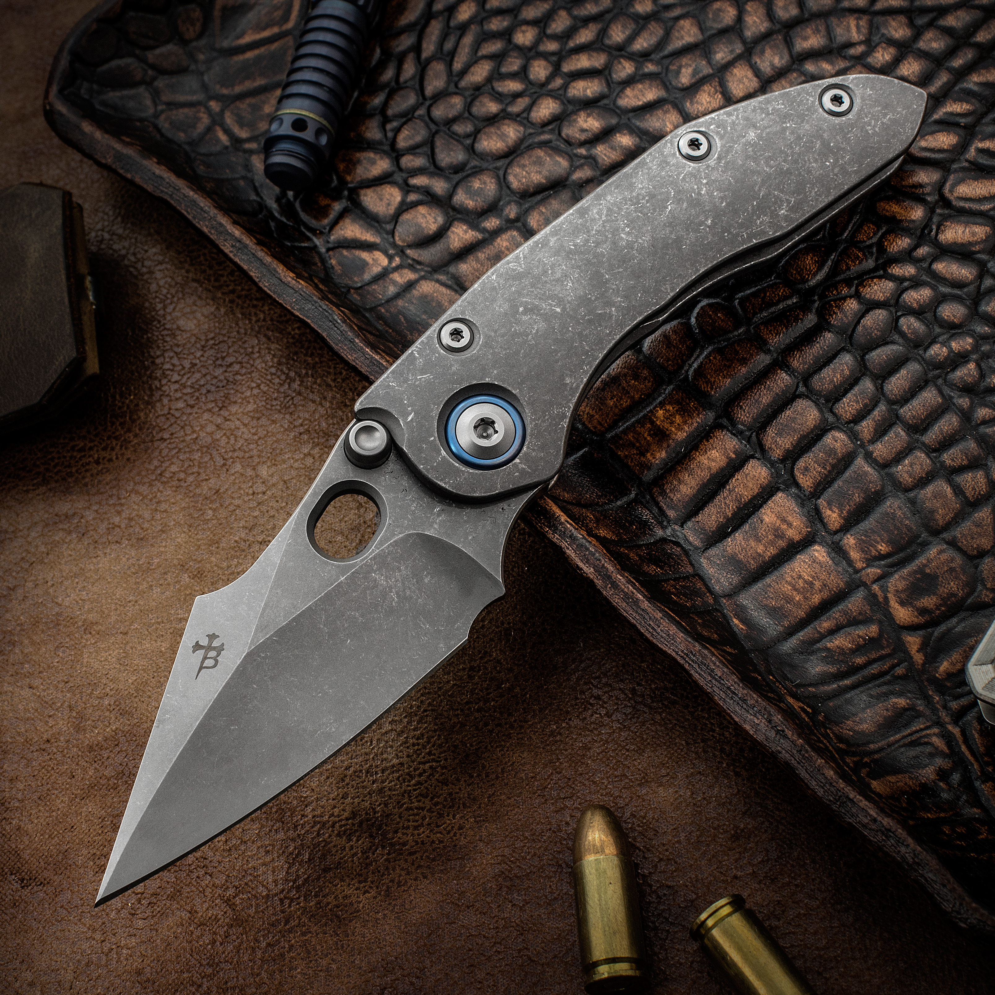 Borka Blades チタニウム チタン ロゴ  パッチ モラルパッチ Borka Blades チタニウム チタン ロゴ コイン パッチ モラルパッチ