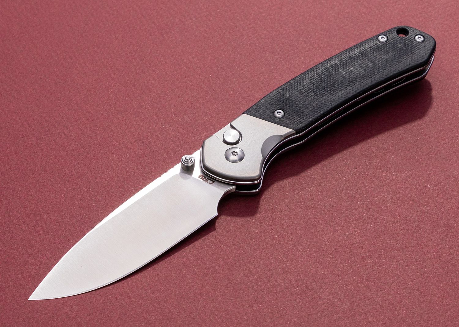 https://pics.knifecenter.com/knifecenter/cjrb/images/CJBJ1925MBK_LSR41b.jpg