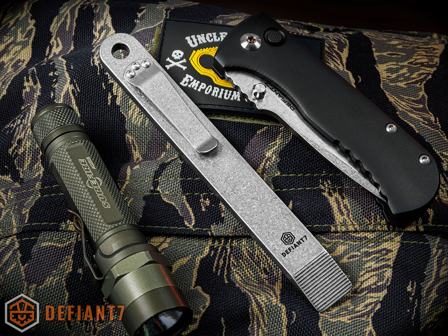Defiant 7 Les George Ti-Pry Mini Titanium Pocket Pry Bar, 6.125