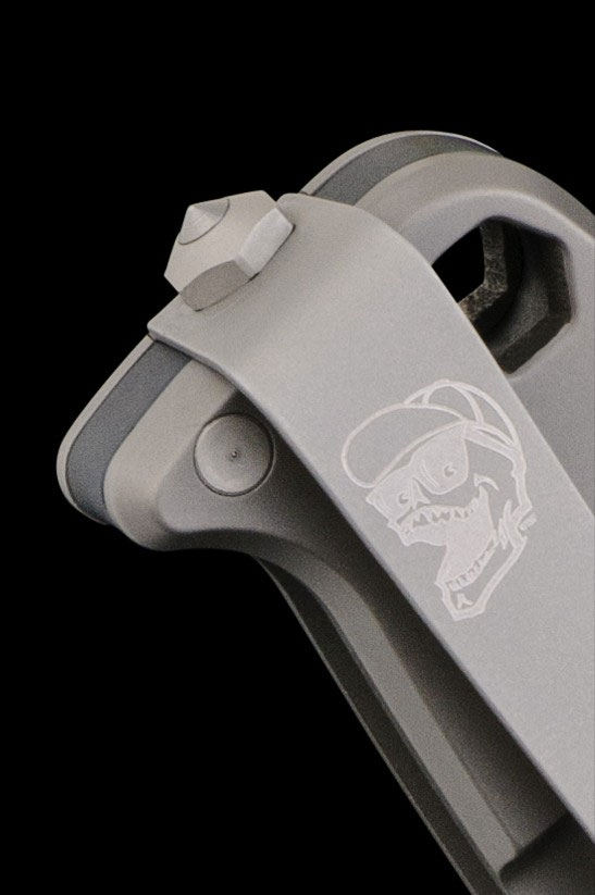 DPx Gear HEST/F Limited Edition Mr. DP Ti Folder 3.1