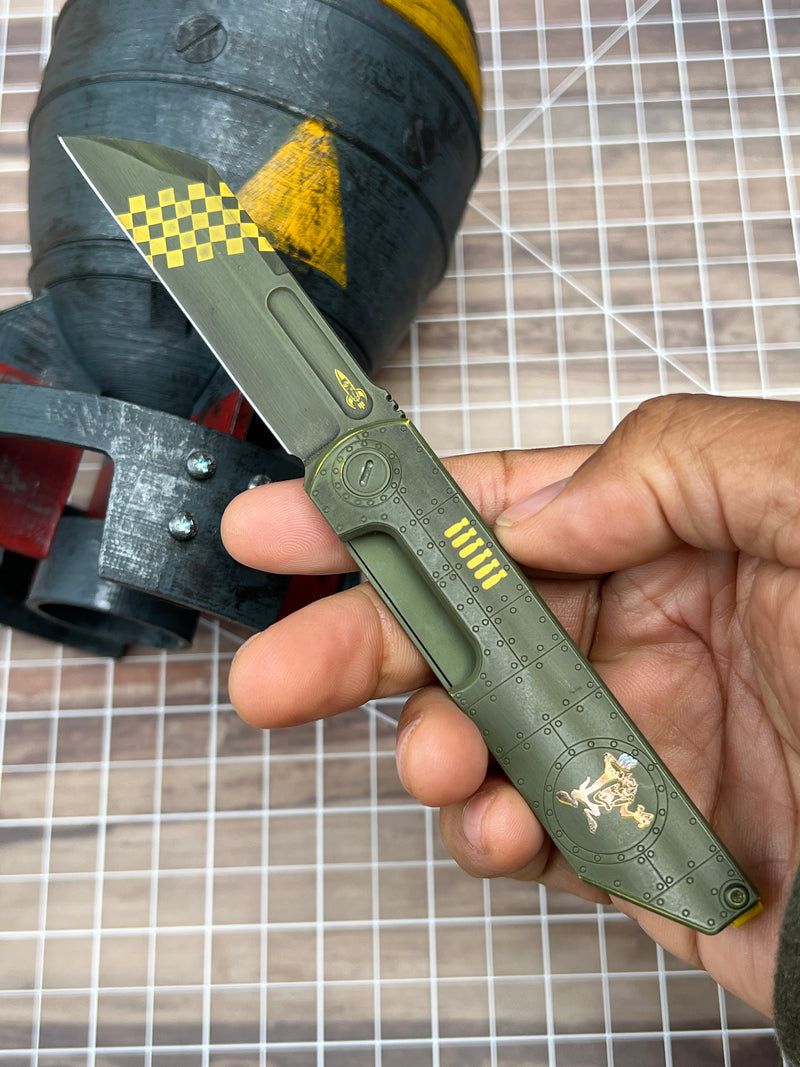 https://pics.knifecenter.com/knifecenter/drocket/images/DRKRFKTDB52AGnt.jpg