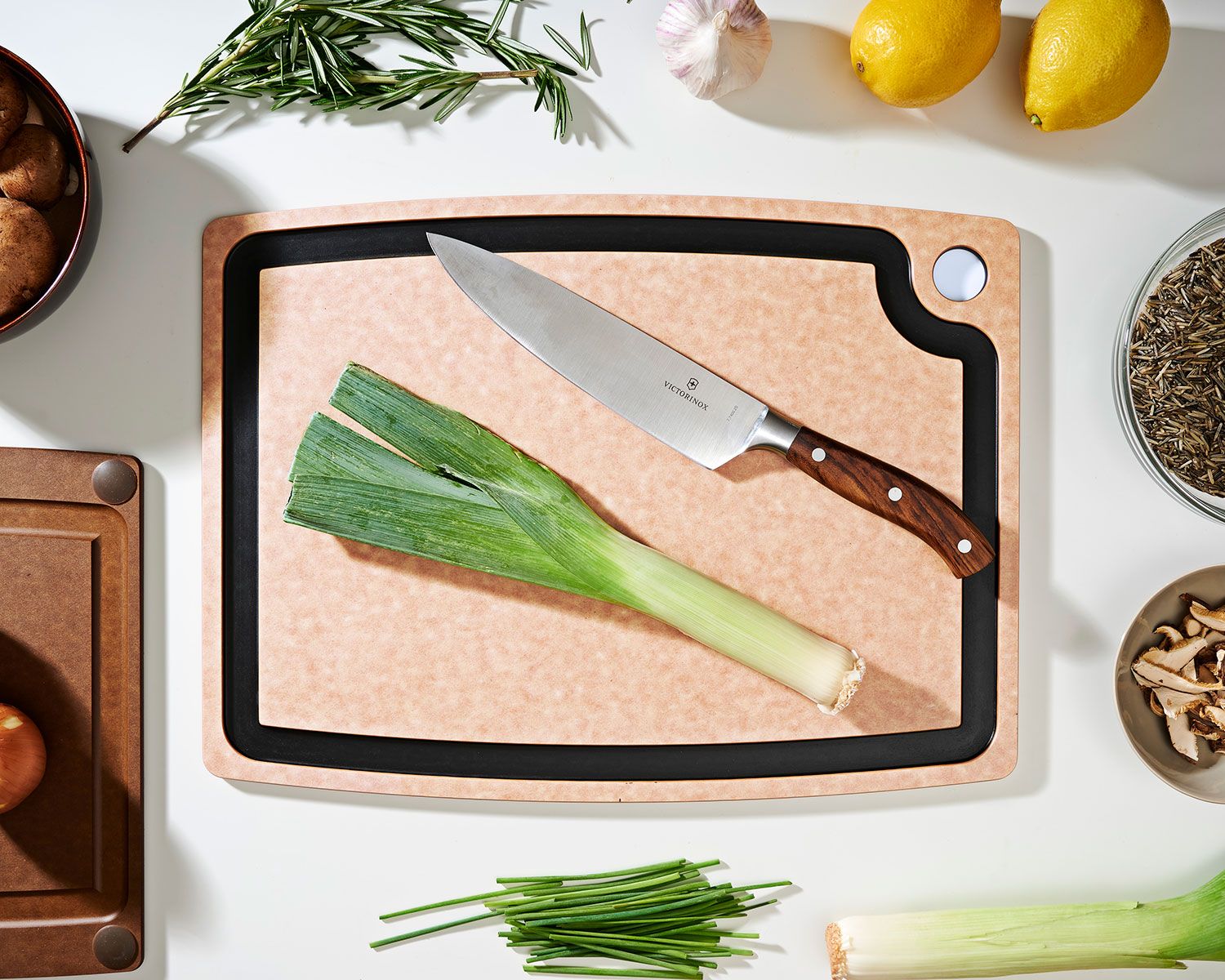 Epicurean Gourmet Series Wood Fiber Cutting Board, Natural/Slate, 17.5 x  13 - KnifeCenter - 003-18130102