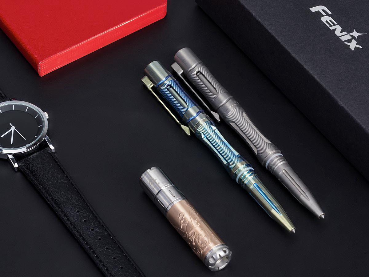 fenix f15 flashlight Jubileum 15th Anniversary Torch The Fenix TK15R is designed to exceed the highest expectations and combines the advanced adaptive light control system IRIS X with robust tactical performance Fenix Fenix FNX-LD15RXPBK Right Angle