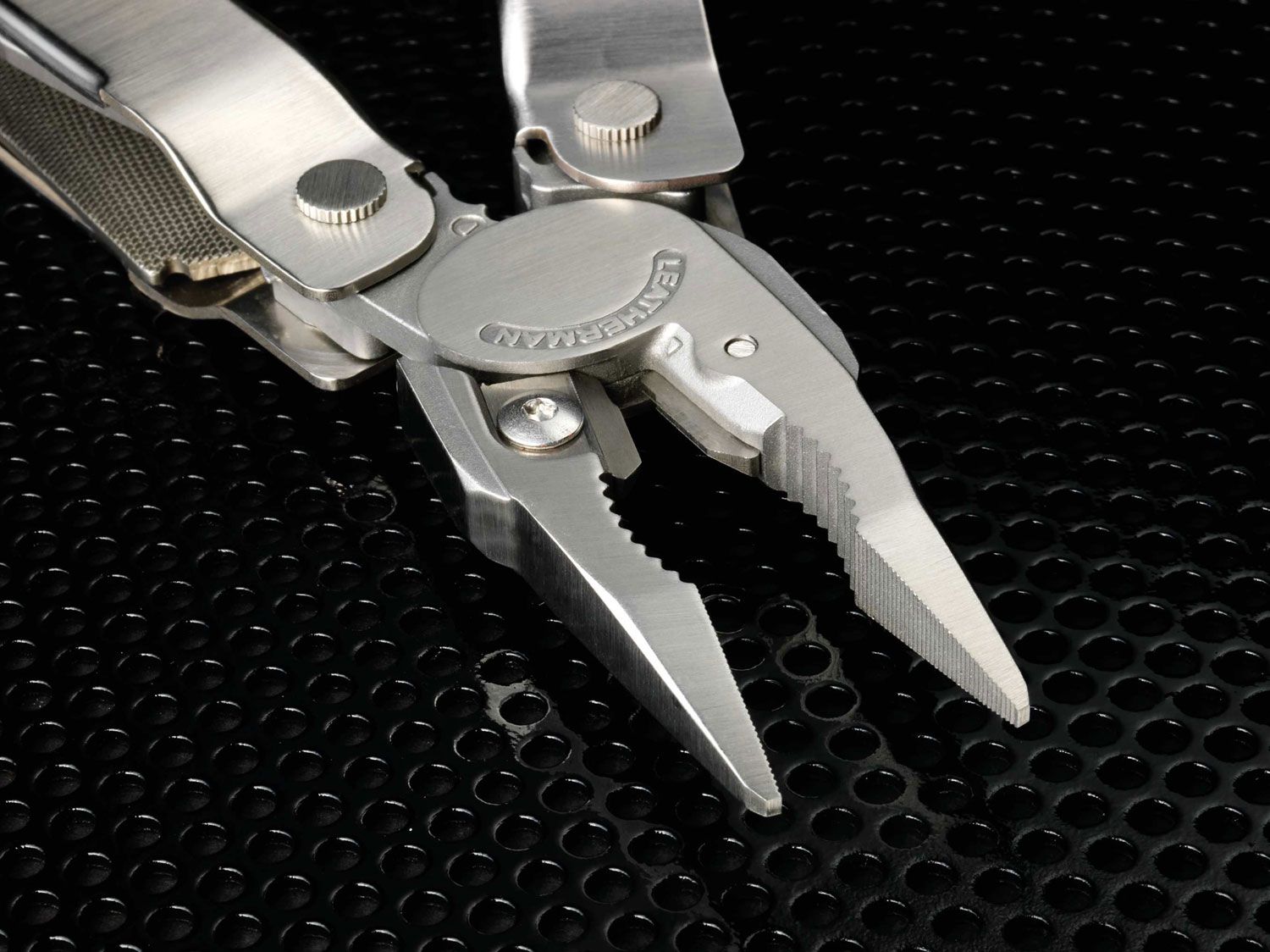 Leatherman Super Tool 300 Heritage Edition Heavy-Duty Multi-Tool ...