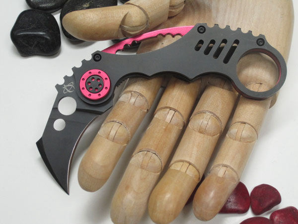 Mantis MK-3 Cinq 3 Folding Karambit 2