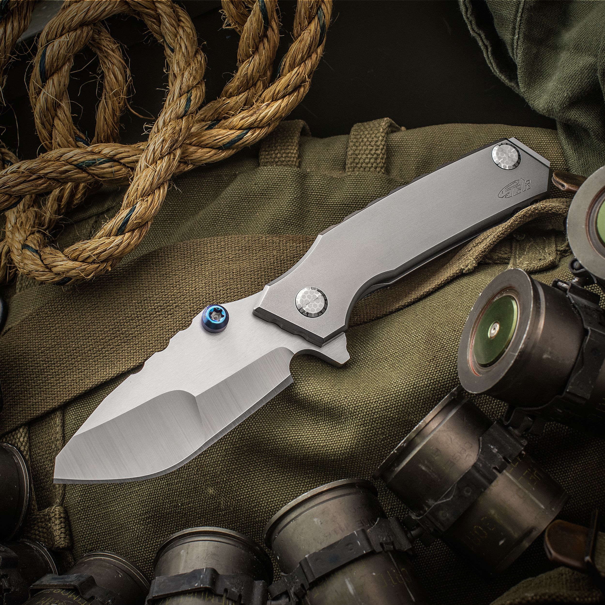 Shark Bomber OTF Automatic Knife And Sheath