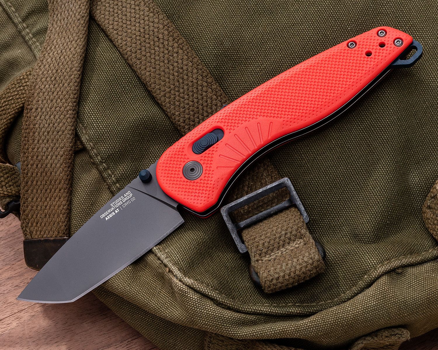 SOG Knives Aegis FX Knife - Rescue Red + Indigo