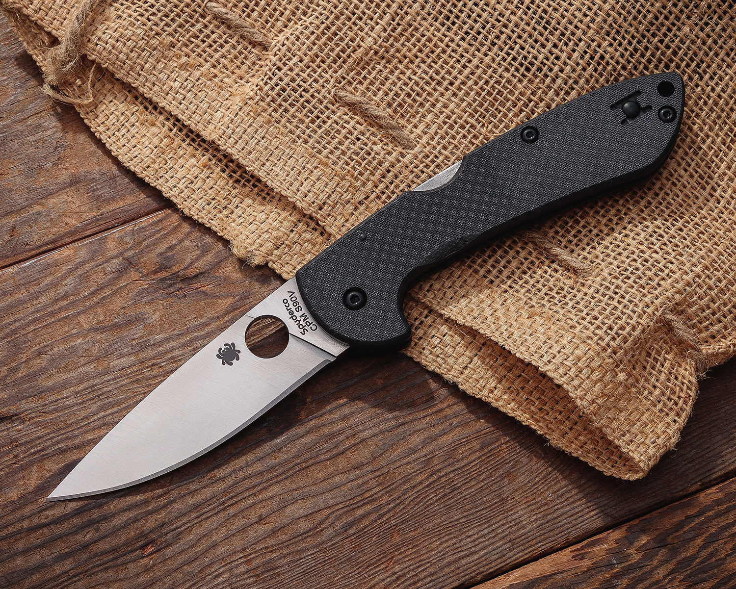 Spyderco Siren Sprint Run Folding Knife 3.6" CPM-S90V Satin Plain Blade,  Peel-Ply Carbon Fiber Handles - KnifeCenter - C247CFP