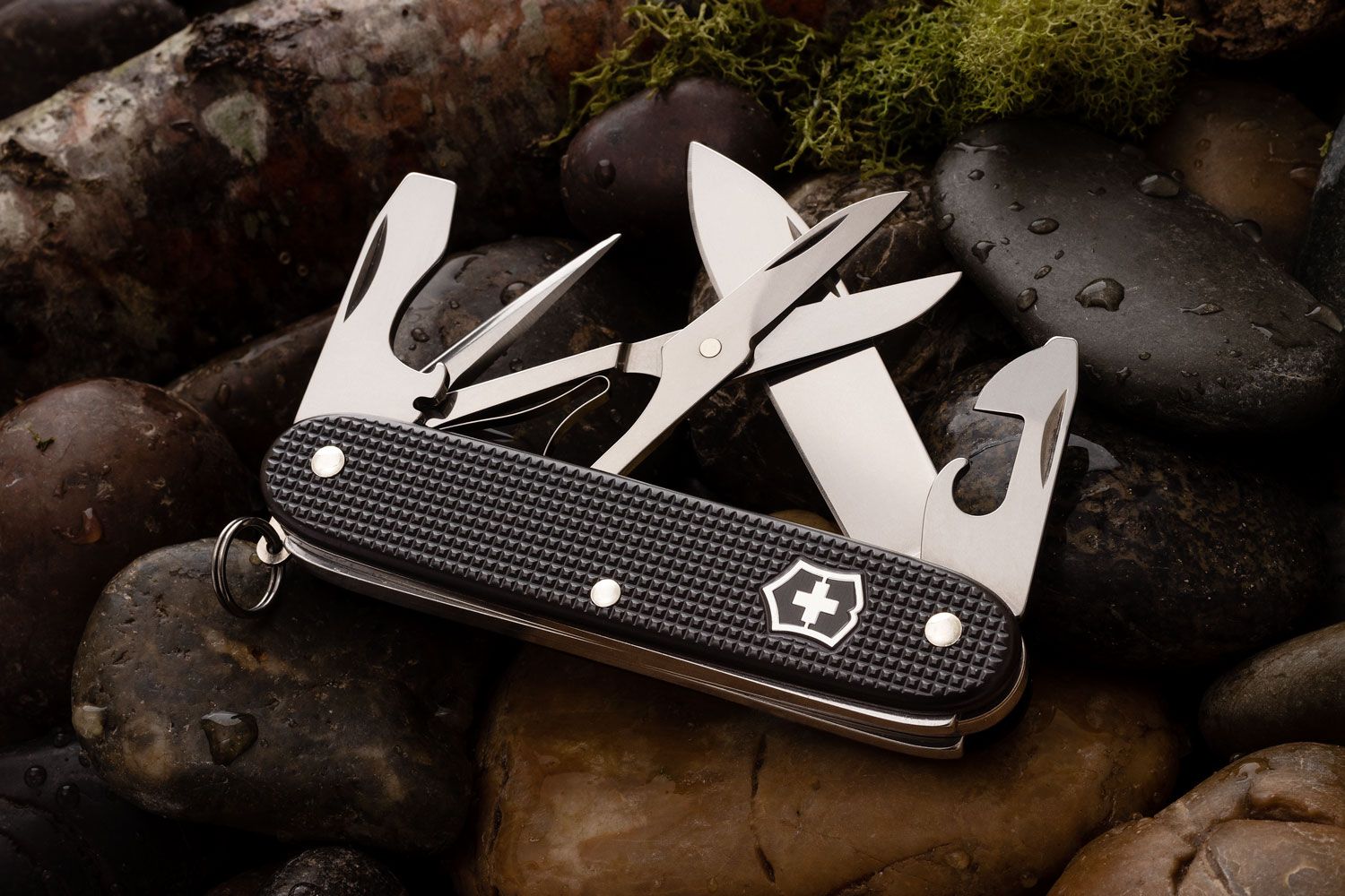 Victorinox Swiss Army Pioneer- Black Alox, 8 Functions - Bear Claw Knife &  Shear