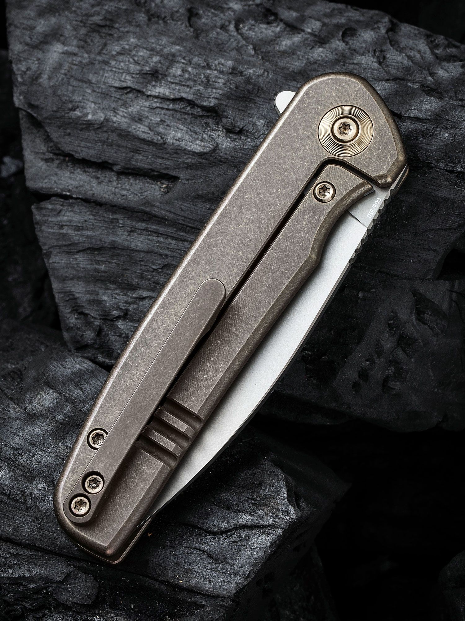 https://pics.knifecenter.com/knifecenter/weknife/images/WEK20052C2nta.jpg