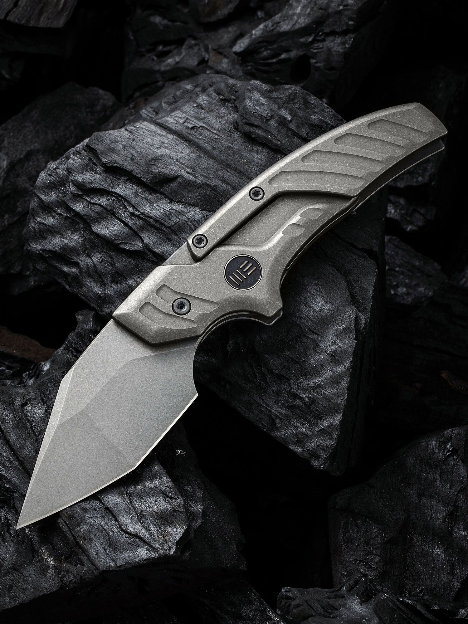 https://pics.knifecenter.com/knifecenter/weknife/images/WEK21036B2nt.jpg