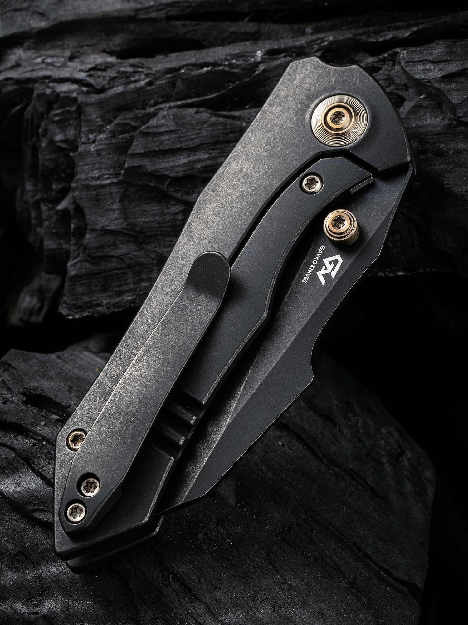 WE Knives / Gavko High Fin Folding Knife - Overview and Review 