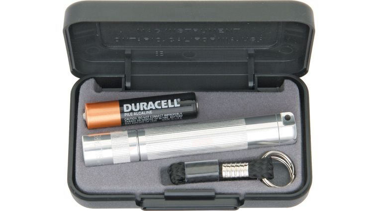 Maglite Solitaire AAA LED Flashlight in Gift Box - Silver Aluminum