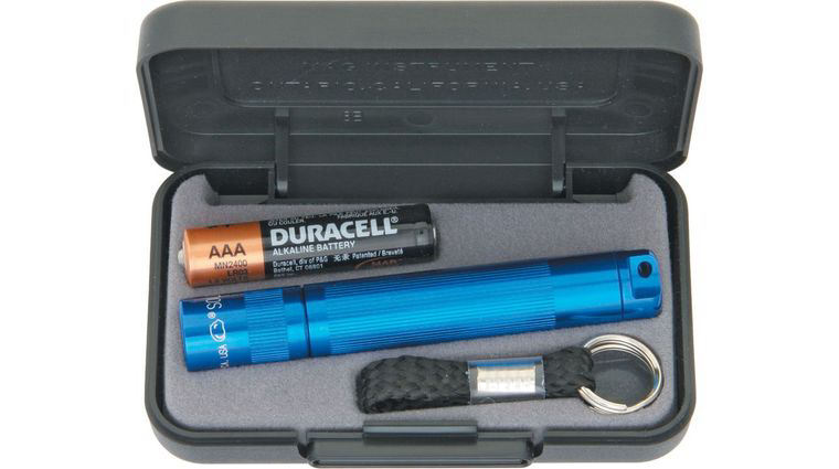 Maglite Solitaire AAA LED Flashlight in Gift Box - Blue Aluminum