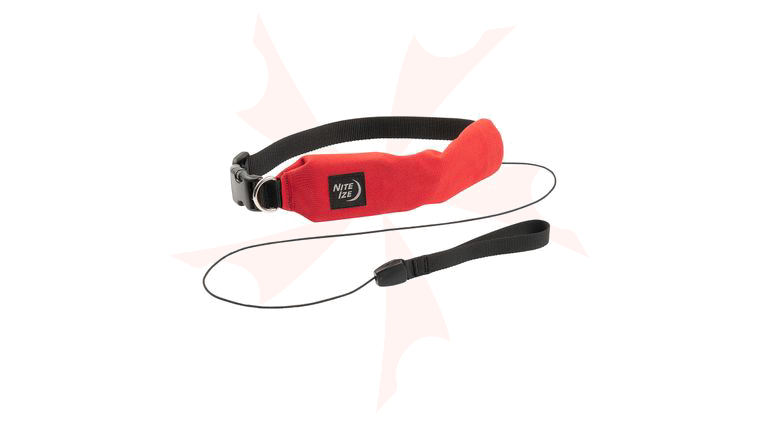 Nite Ize RadDog All-In-One Collar   Leash, 36 inch Retractable, Large, Red
