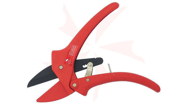 Clauss 7 inch Steel Ratchet-Action Pruner  Gardening Tool