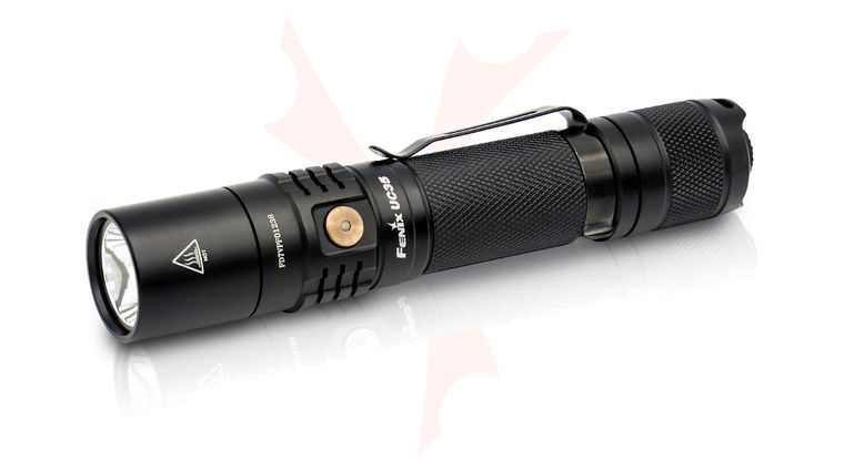 Fenix UC35 V2.0 Rechargeable LED Flashlight, Black, 1000 Max Lumens