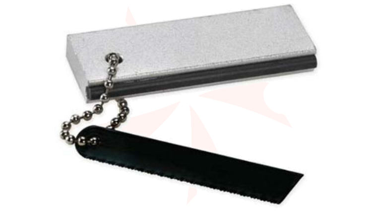 NDūR Magnesium Fire Starter, Steel and Serrated Striker