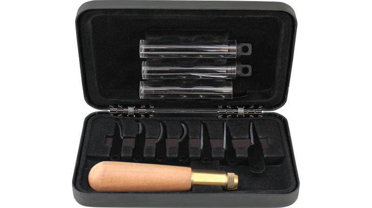 Schrade Uncle Henry 22UH Deluxe Wood Carving Kit