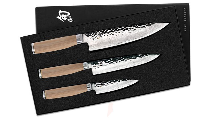 Shun TDMS0300W Premier Blonde 3 Piece Starter Set - Hammered VG10 Damascus Blades, Blonde Pakkawood Handles
