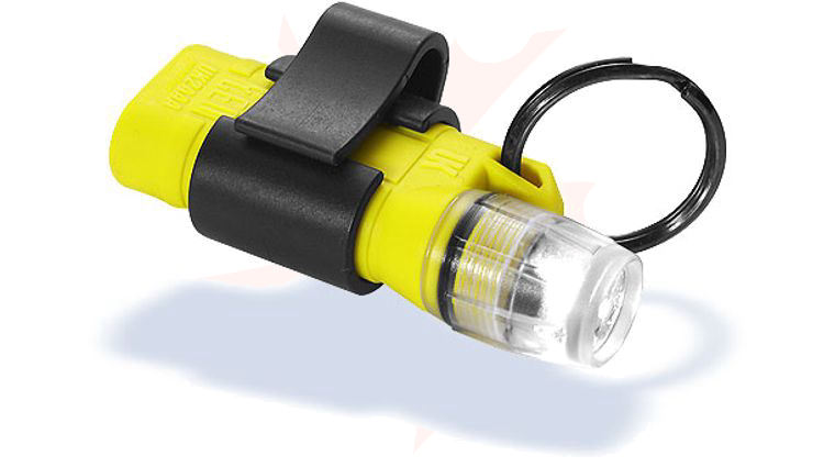 Underwater Kinetics Flashlight Black with Hatclip 2 AAA Batteries